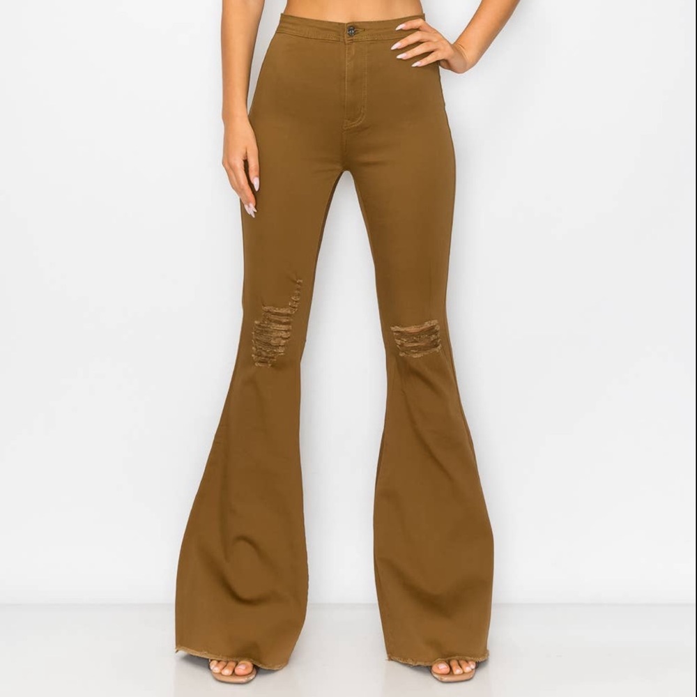 NWT High waisted distressed bell bottom